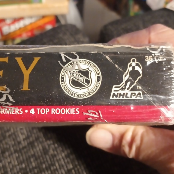 O-pee-chee premier hockey 1993 unopened 36 sealed pack box brand new Shirked wra - Picture 9 of 11